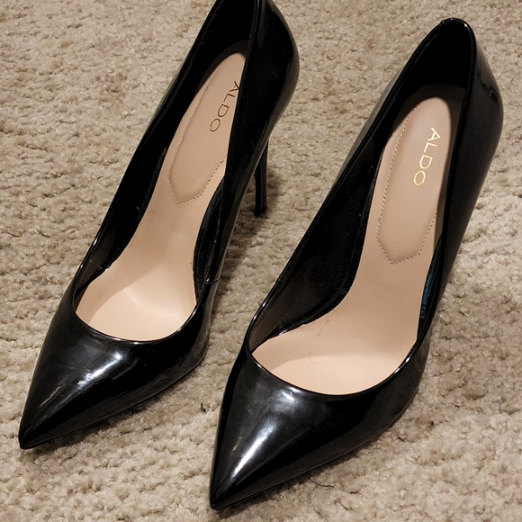 Black patent leather heels - Picture 1 of 4